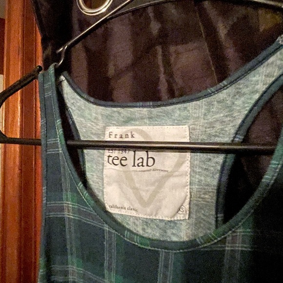 Tee Lab clothing skirt and tank top - Picture 2 of 3